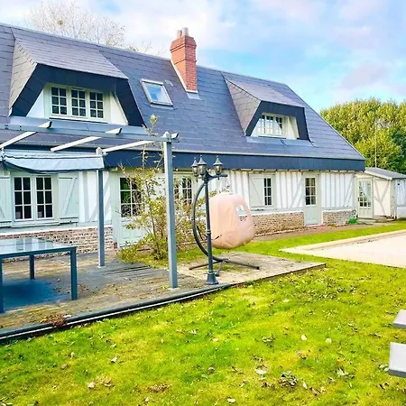 Longere Avec Piscine Prive A 35 Min De Deauville Дом отдыха