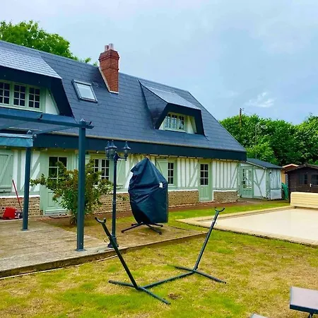 Longere Avec Piscine Prive A 35 Min De Deauville Дом отдыха *